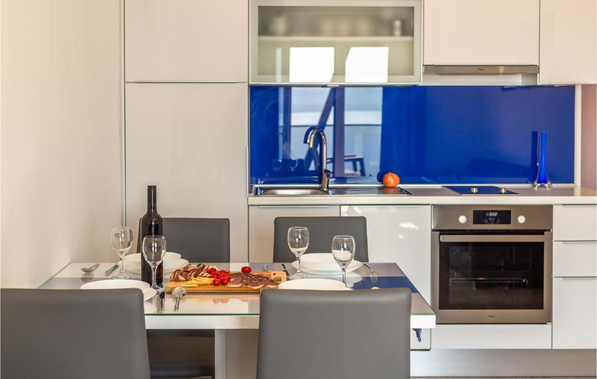 Amazing Apartment In Medici With Kitchen Kutleša エクステリア 写真