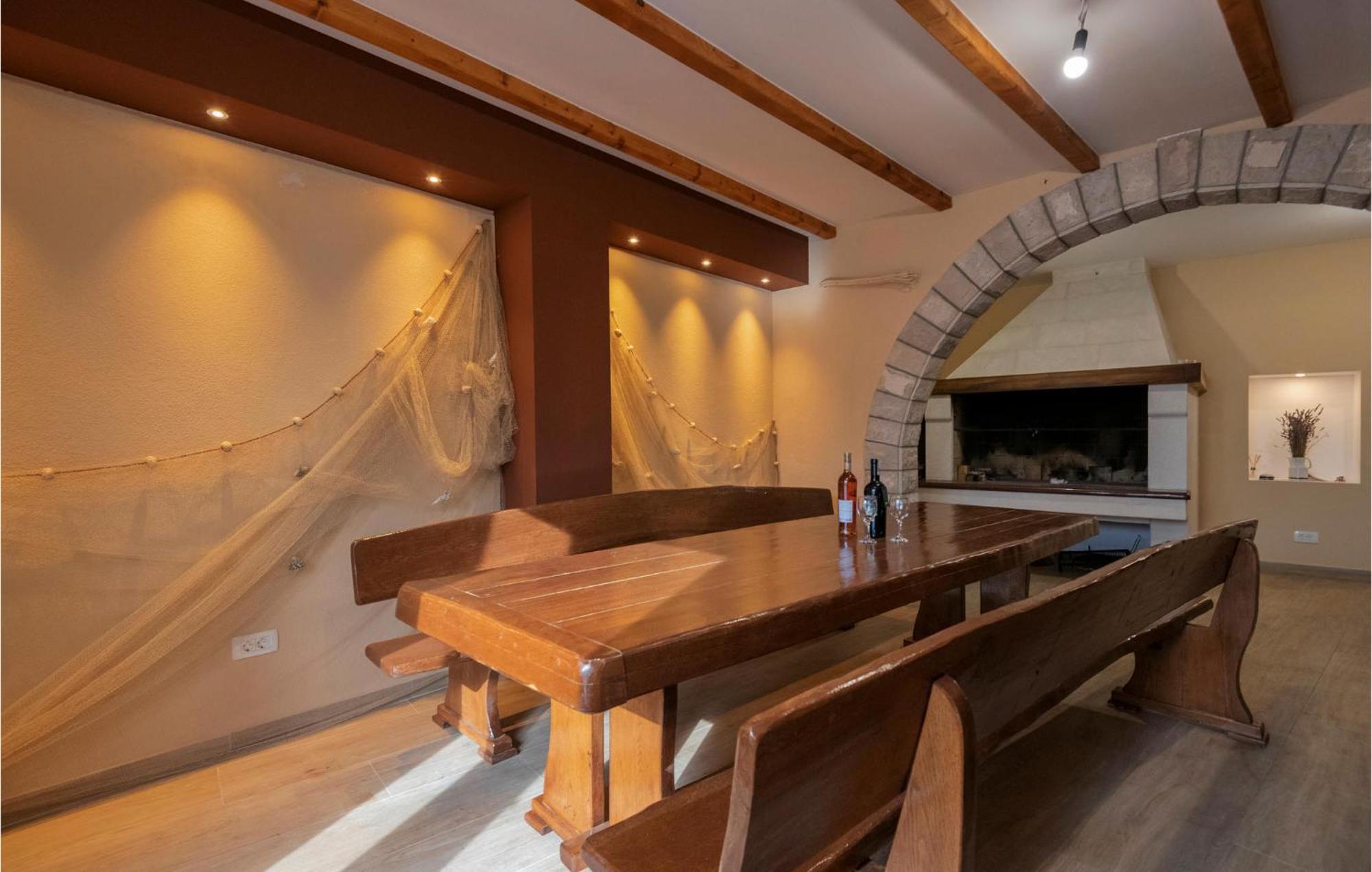 Amazing Apartment In Medici With Kitchen Kutleša エクステリア 写真